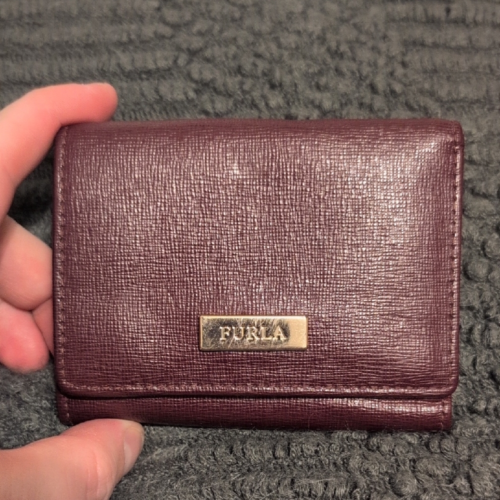 Furla Deep Burgundy Leather Wallet Unisex - Made In Italy!‎